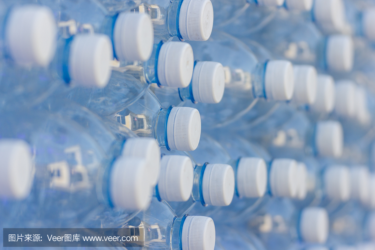 塑料瓶,回收利用空的废旧塑料瓶的概念
